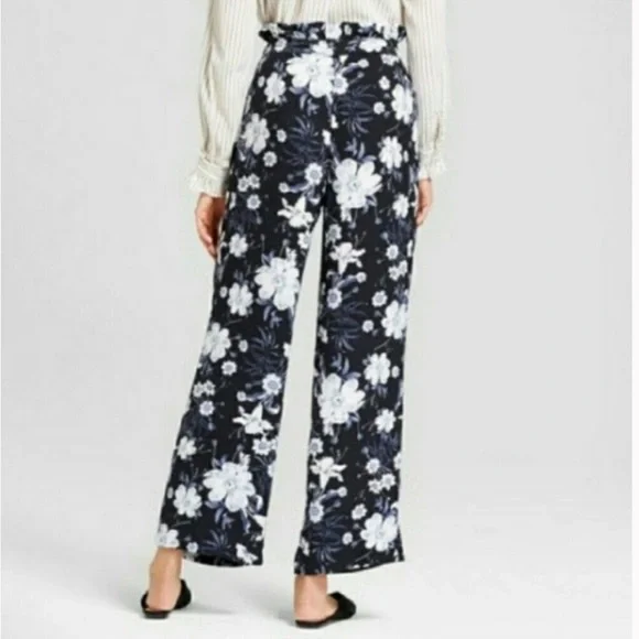 Who What Wear women’s size 16 black floral pants - Picture 2 of 8